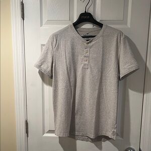 American Eagle Gray Henley Button Shirt